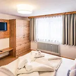 Apartment Haus Kristall Tannheim