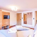 Haus Kristall Apartment