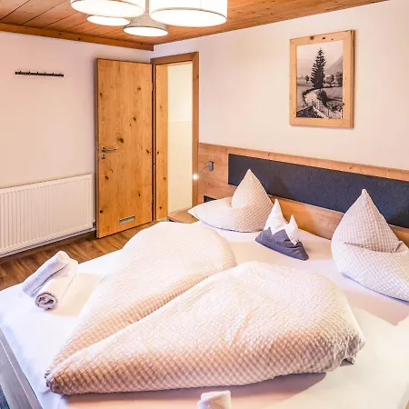 Haus Kristall Daire *