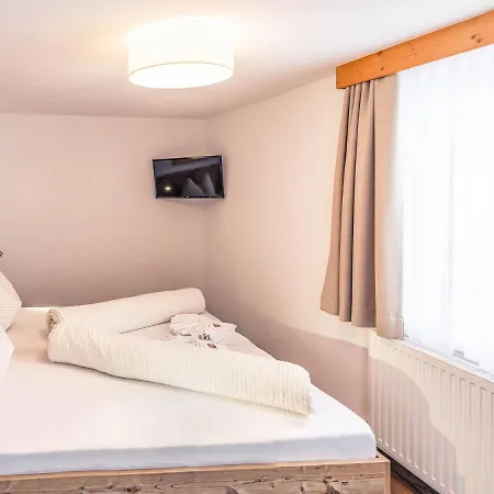 Haus Kristall Apartment