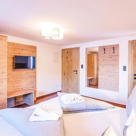 Haus Kristall Apartment
